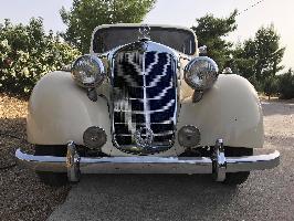 CLASSIC WEDDING CARS - VINTAGE WEDDING CARS - RETRO WEDDING CARS